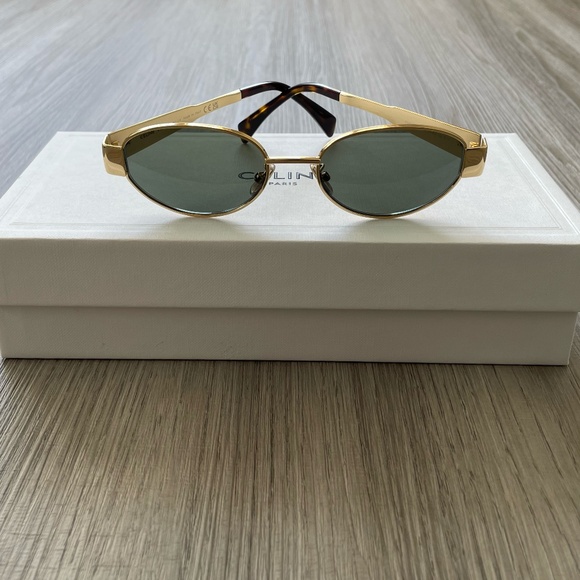 NWT Celine Triomphe Metal 01 Sunglasses Gold - Picture 2 of 11